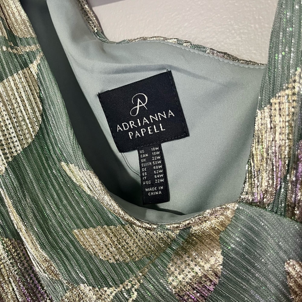 Adrianna Papell Mint Green and Metallic Gold Leaf Evening Gown - Picture 3 of 9